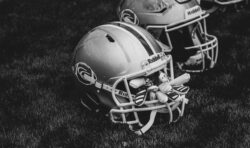 Freelance sportfotograaf legt sportmoment vast in actie